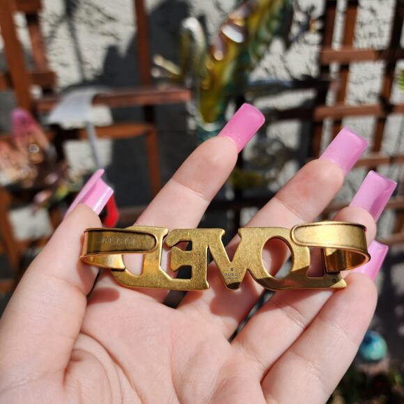 Gucci LOVED Palm Cuff Rainbow Rhinestone Gold Tone Swarovski Crystal Bracelet - Picture 10 of 16